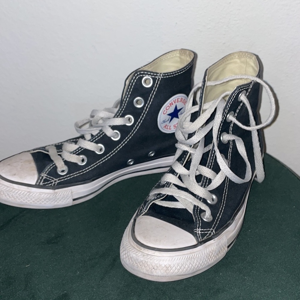 Black canvas converse
